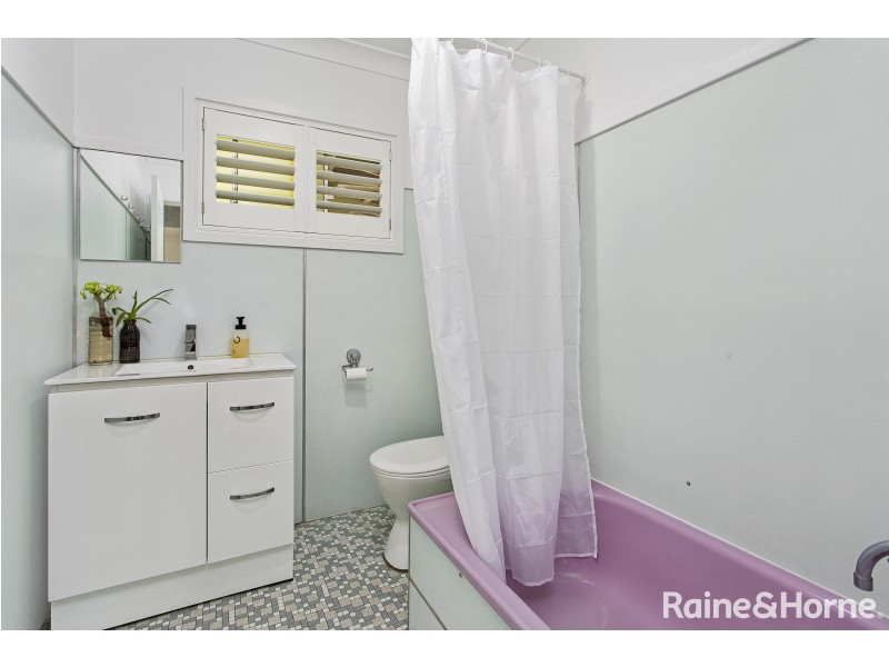 73 Golden Hill Avenue, Shoalhaven Heads NSW 2535