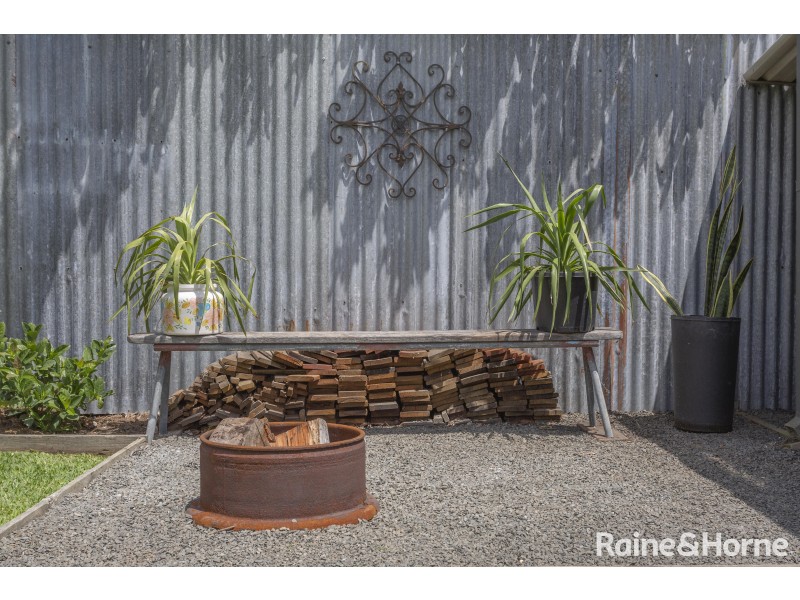 73 Golden Hill Avenue, Shoalhaven Heads NSW 2535