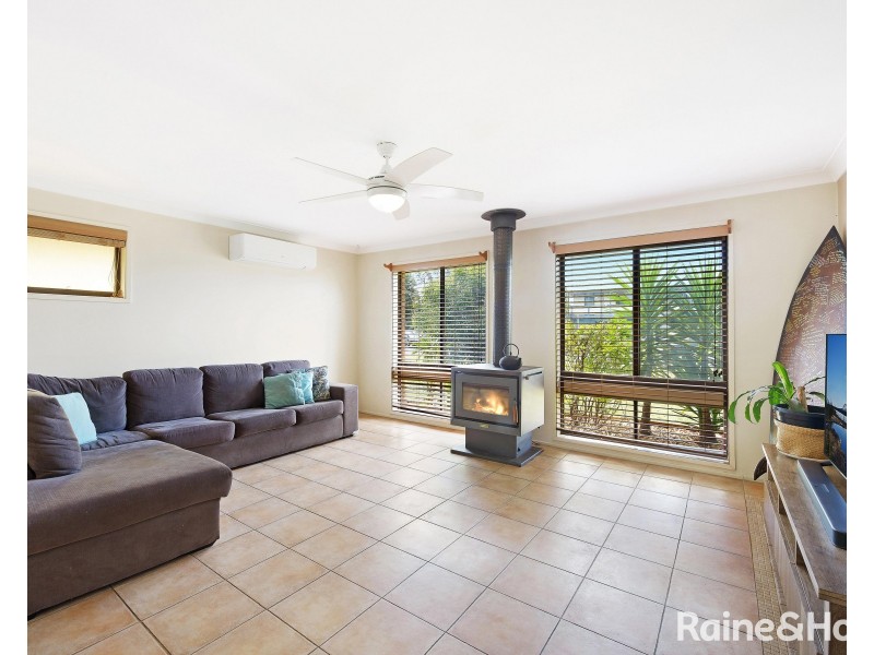 110 Scott Street, Shoalhaven Heads NSW 2535