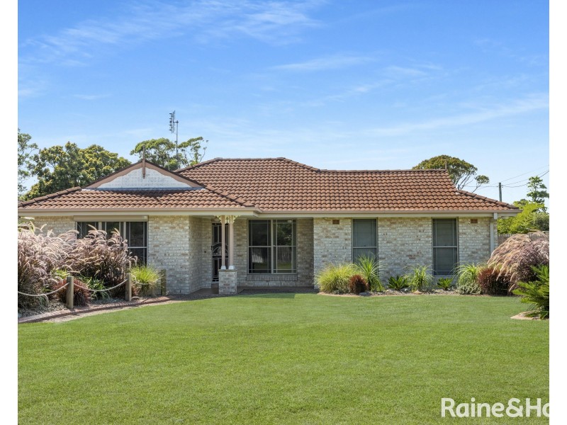 12 Golden Hill Avenue, Shoalhaven Heads NSW 2535