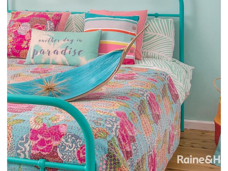 4 Ravenscliffe Road, Shoalhaven Heads NSW 2535