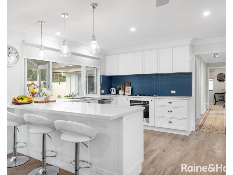 10 Golden Hill Avenue, Shoalhaven Heads NSW 2535