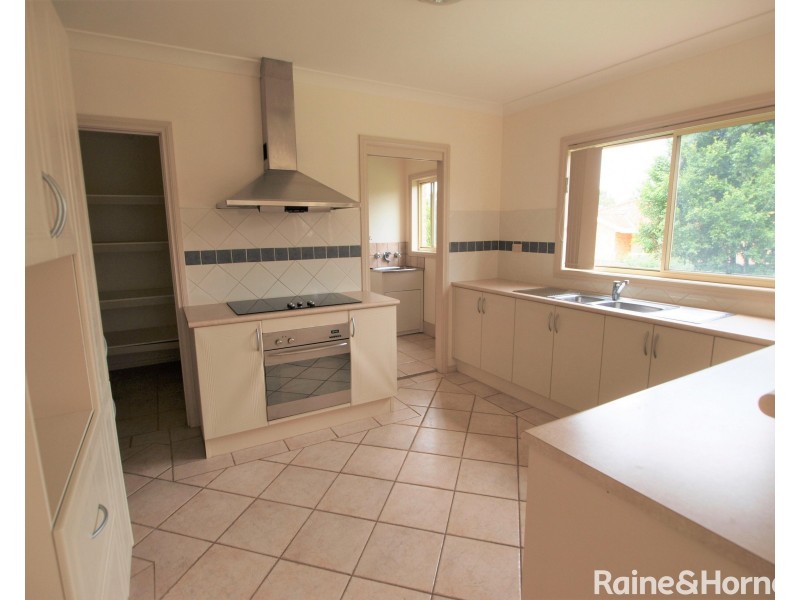 22 Lucas Street, North Nowra NSW 2541