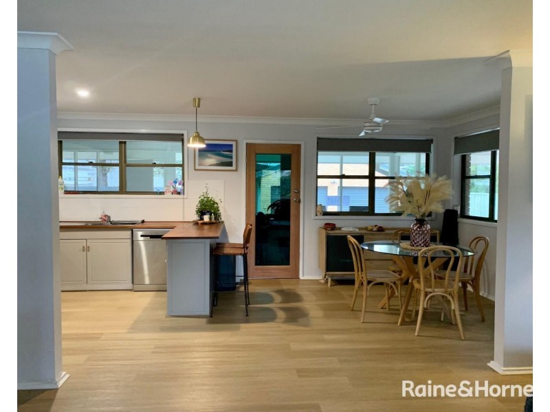46 Shoalhaven Heads Road, Shoalhaven Heads NSW 2535
