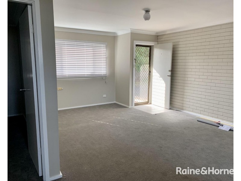 2/8 Crest Avenue, North Nowra NSW 2541