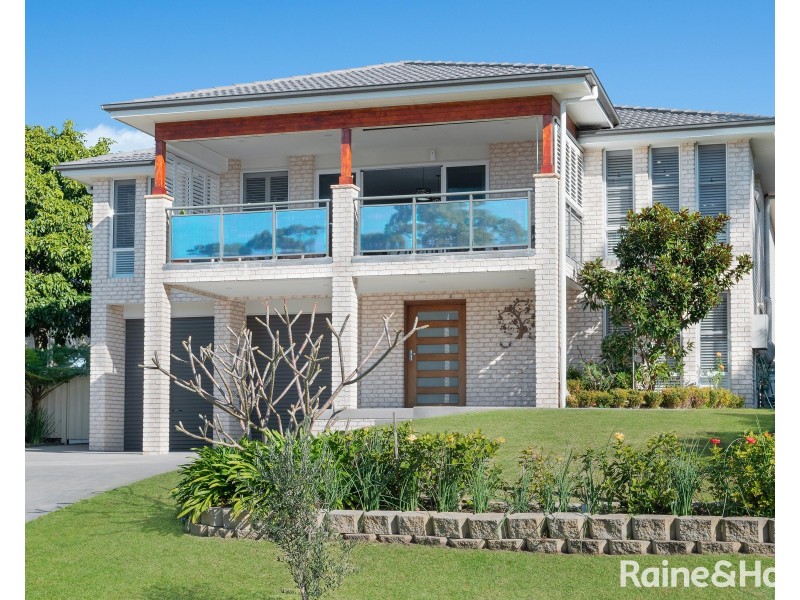 35 Bolt Street, Shoalhaven Heads NSW 2535