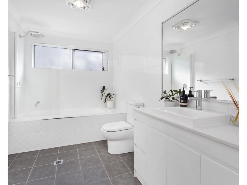 35 Bolt Street, Shoalhaven Heads NSW 2535