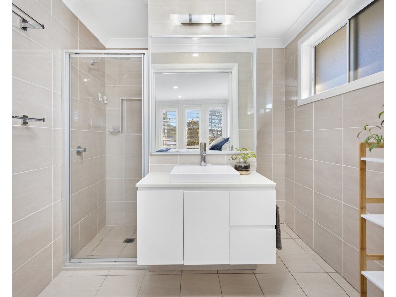 35 Bolt Street, Shoalhaven Heads NSW 2535