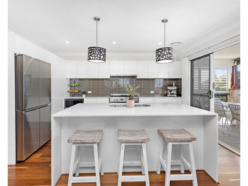 35 Bolt Street, Shoalhaven Heads NSW 2535