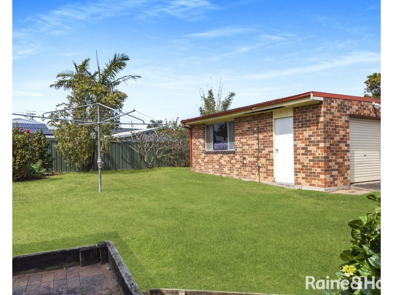 16 Amundsen Avenue, Shoalhaven Heads NSW 2535
