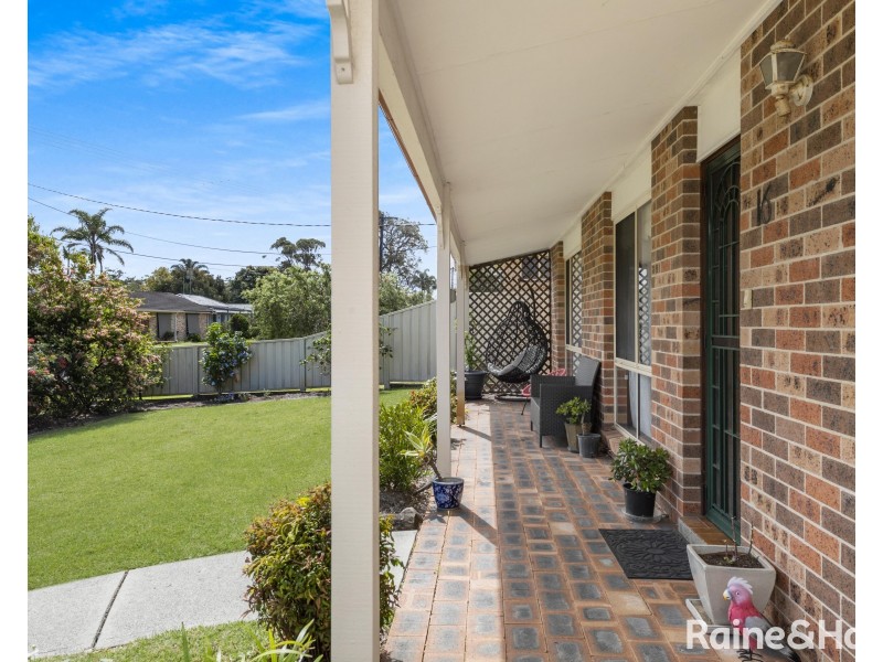 16 Amundsen Avenue, Shoalhaven Heads NSW 2535