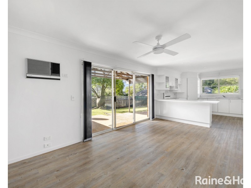 4 Turley Avenue, Bomaderry NSW 2541