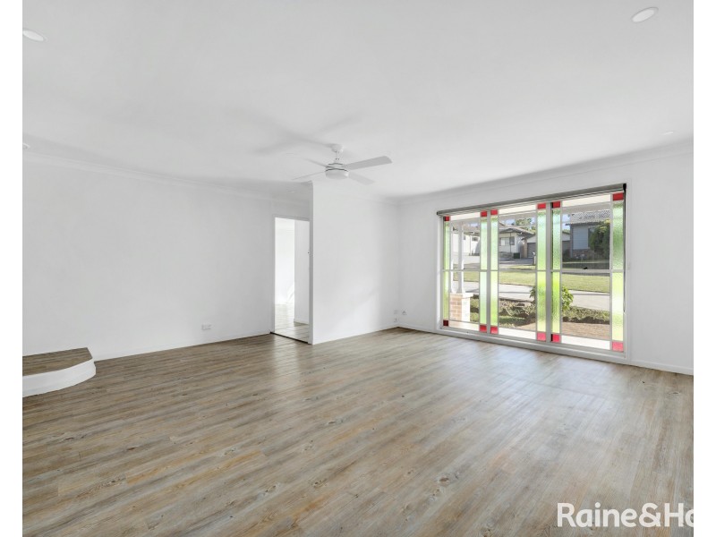 4 Turley Avenue, Bomaderry NSW 2541