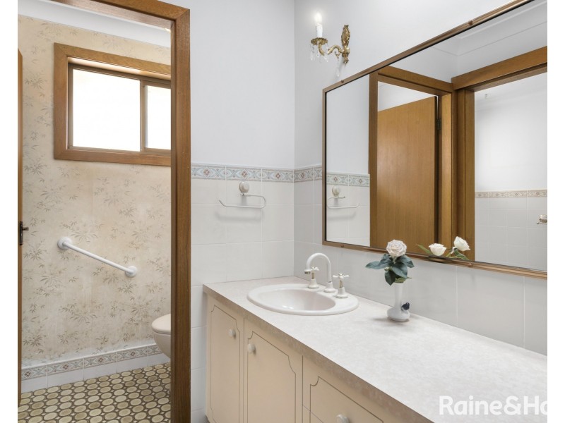 4 McLay Avenue, Shoalhaven Heads NSW 2535