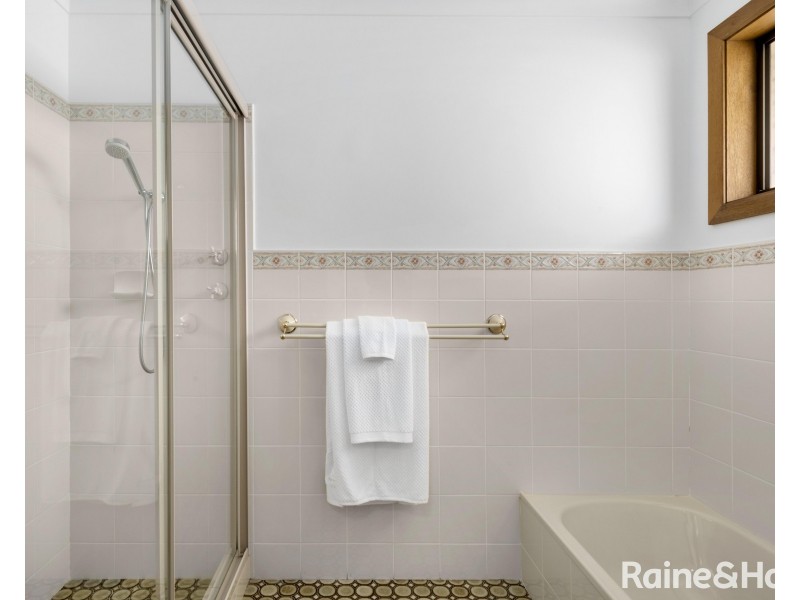 4 McLay Avenue, Shoalhaven Heads NSW 2535