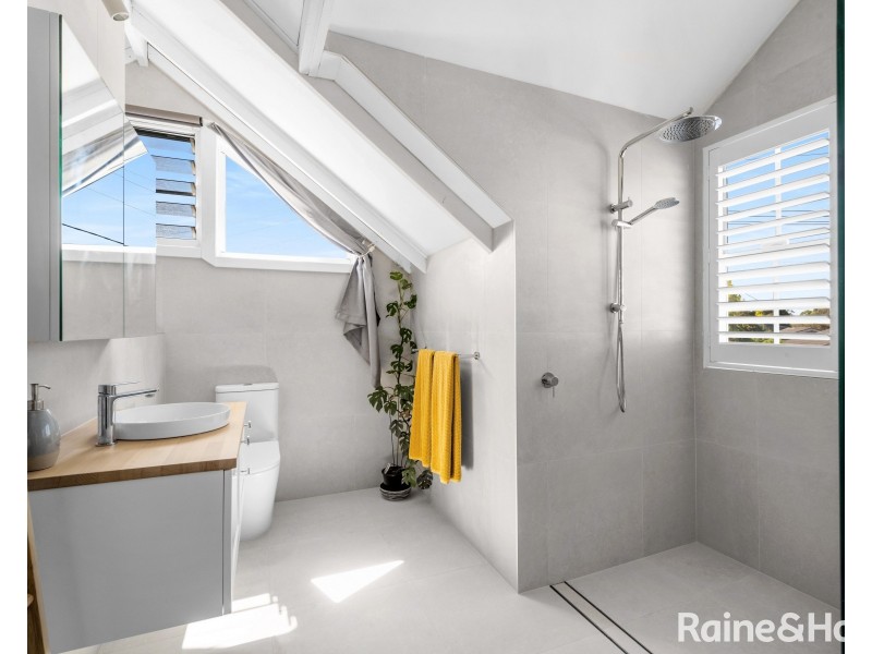 38 Renown Avenue, Shoalhaven Heads NSW 2535