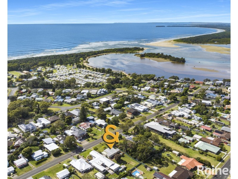 13 Bolt Street, Shoalhaven Heads NSW 2535
