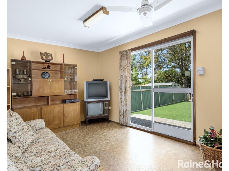 96 Scott Street, Shoalhaven Heads NSW 2535