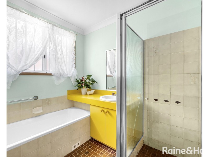 96 Scott Street, Shoalhaven Heads NSW 2535