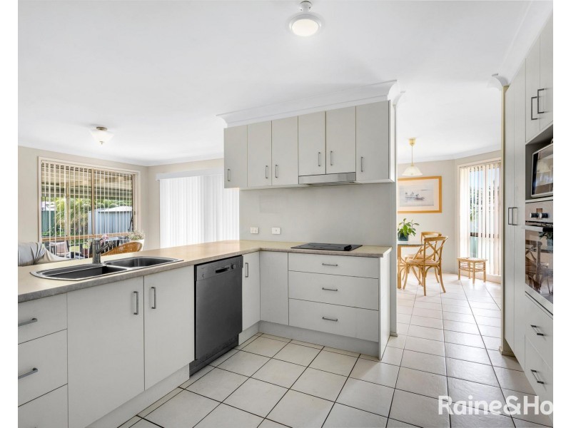 23 Woolstencraft Street, Shoalhaven Heads NSW 2535