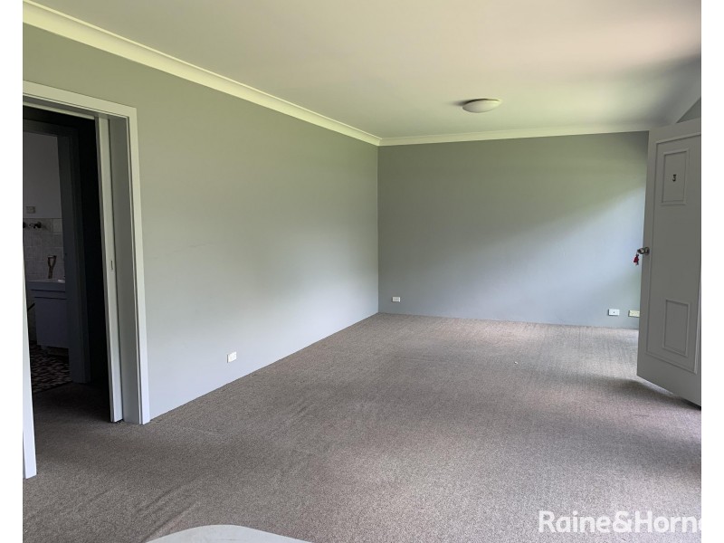 2/10 Crest Avenue, North Nowra NSW 2541