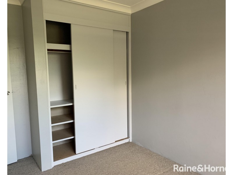 2/10 Crest Avenue, North Nowra NSW 2541