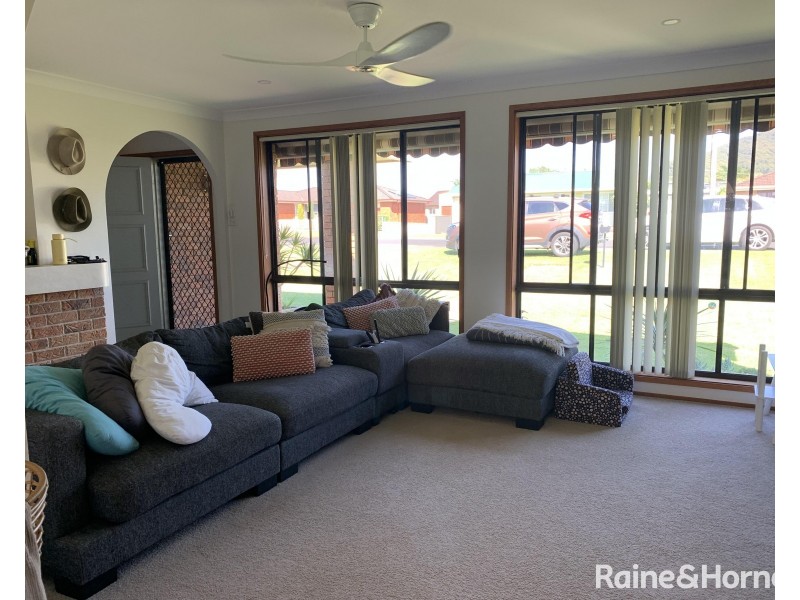 22 Golden Hill Avenue, Shoalhaven Heads NSW 2535