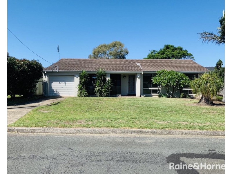8 Meehan Avenue, Shoalhaven Heads NSW 2535
