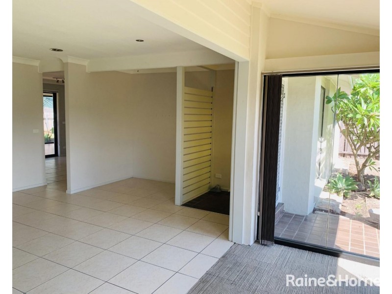 8 Meehan Avenue, Shoalhaven Heads NSW 2535