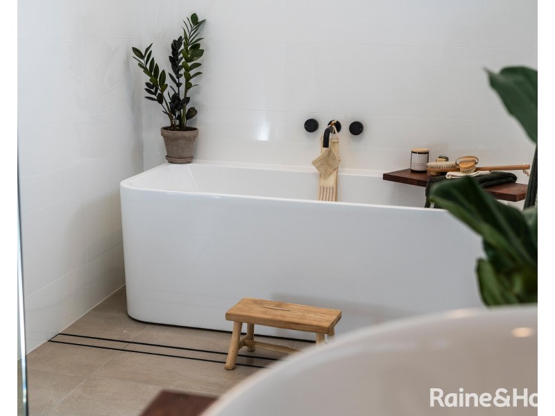 41 Shackleton Street, Shoalhaven Heads NSW 2535