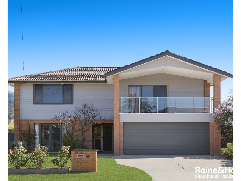 13 Oval Drive, Shoalhaven Heads NSW 2535