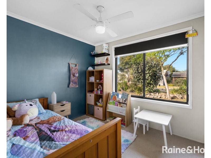 9 Lovegrove Street, Shoalhaven Heads NSW 2535