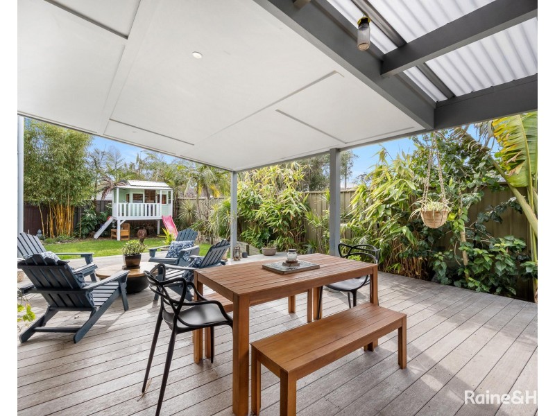 11 Heard Avenue, Shoalhaven Heads NSW 2535