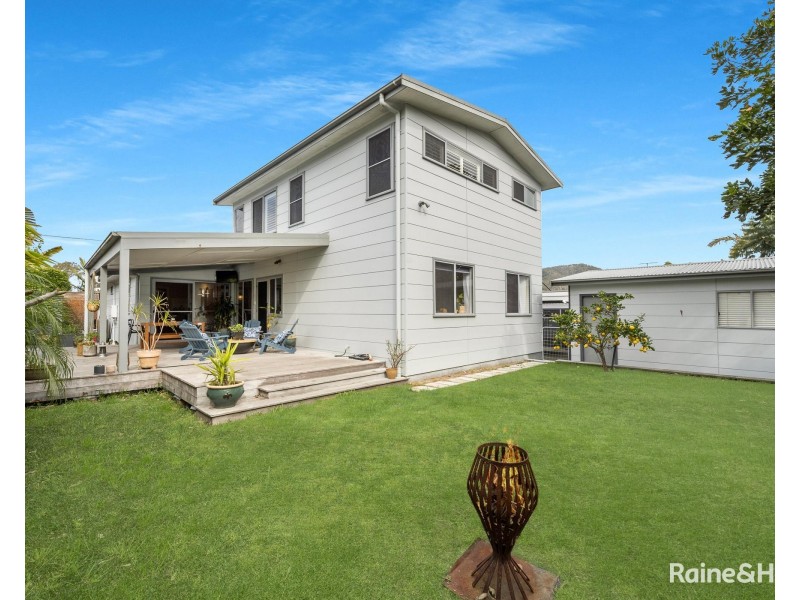 11 Heard Avenue, Shoalhaven Heads NSW 2535