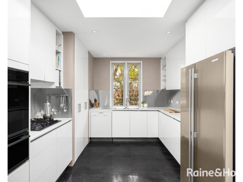 2 McIntosh Street, Shoalhaven Heads NSW 2535