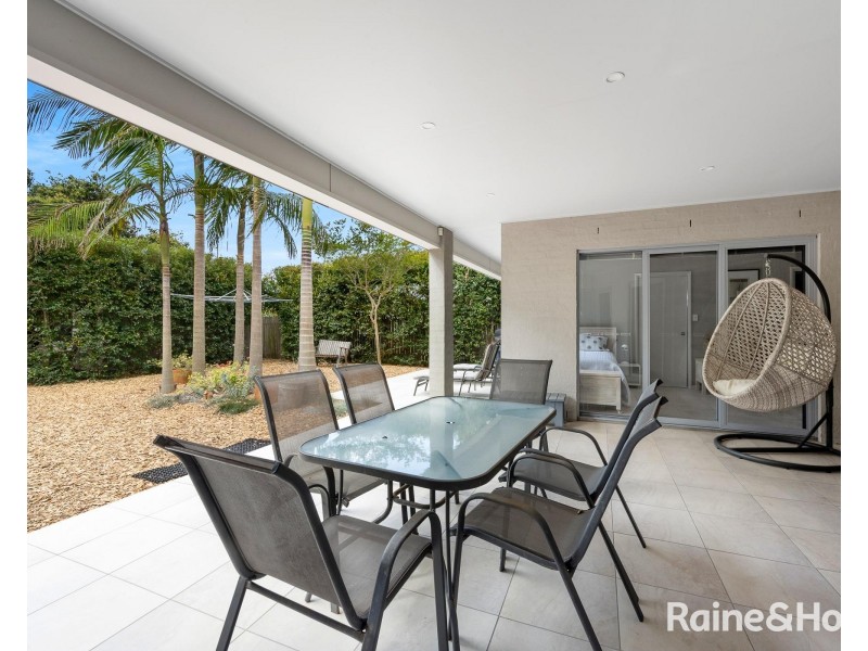 2 McIntosh Street, Shoalhaven Heads NSW 2535