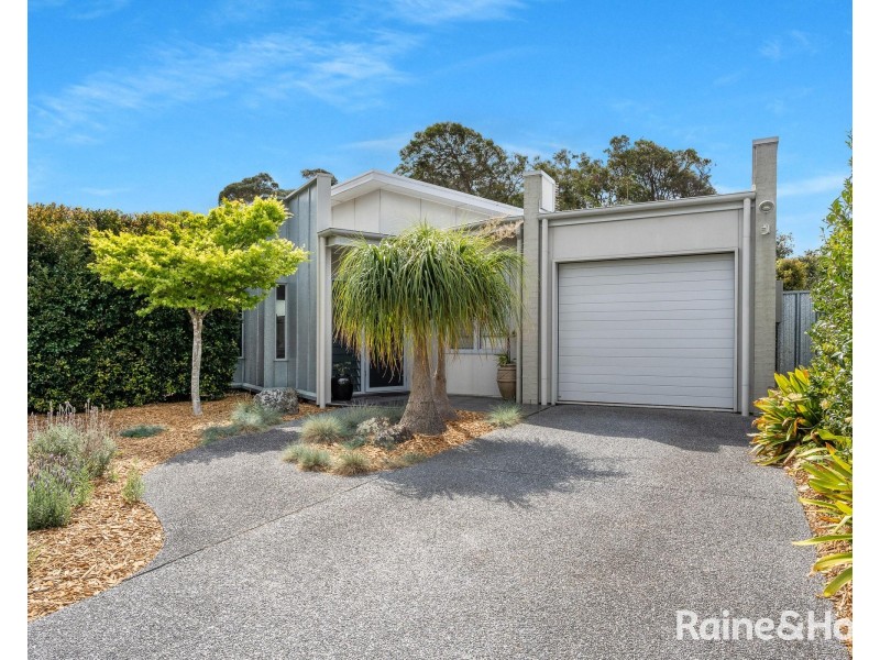 2 McIntosh Street, Shoalhaven Heads NSW 2535