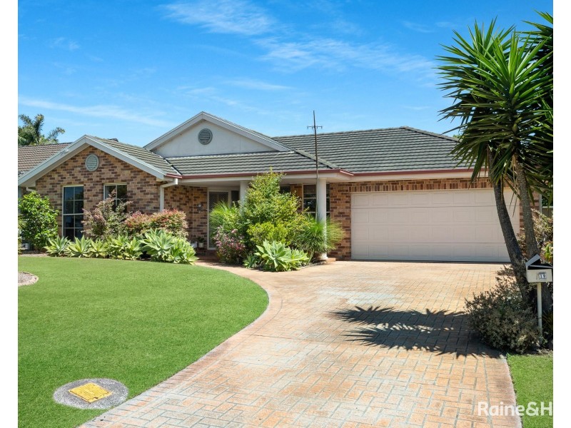 19 Noakes Street, Shoalhaven Heads NSW 2535