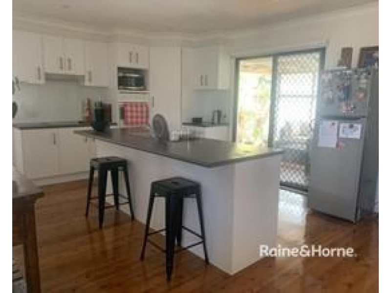31 Aspinall Street, Shoalhaven Heads NSW 2535