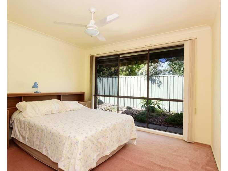 36 Oval Drive, Shoalhaven Heads NSW 2535