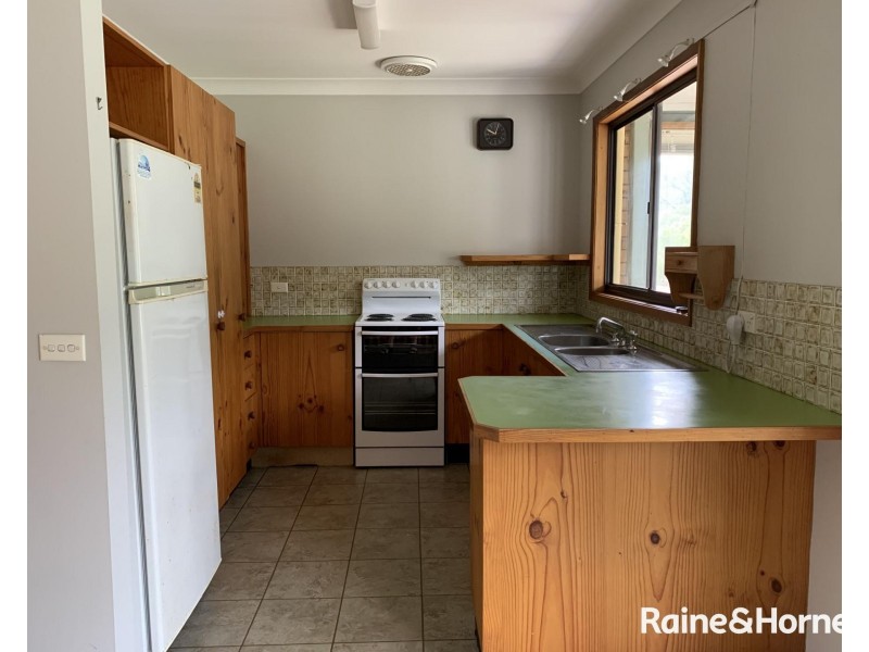 42 Shackleton Street, Shoalhaven Heads NSW 2535