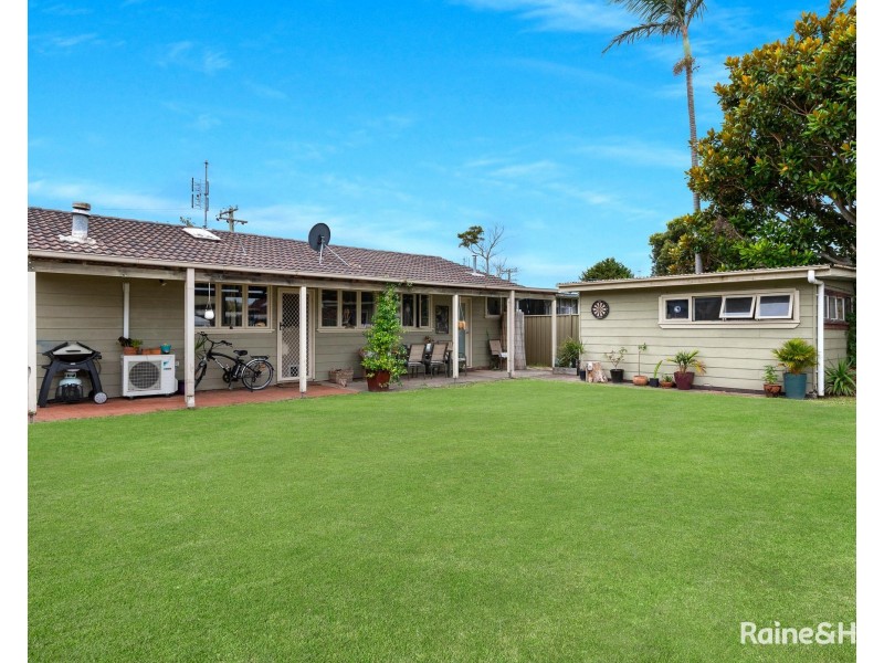 84 Scott Street, Shoalhaven Heads NSW 2535