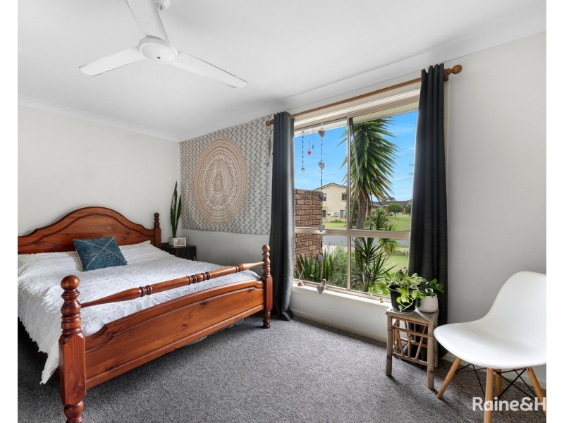 84 Scott Street, Shoalhaven Heads NSW 2535