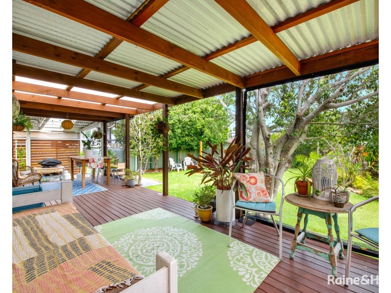 17 Jerry Bailey Road, Shoalhaven Heads NSW 2535