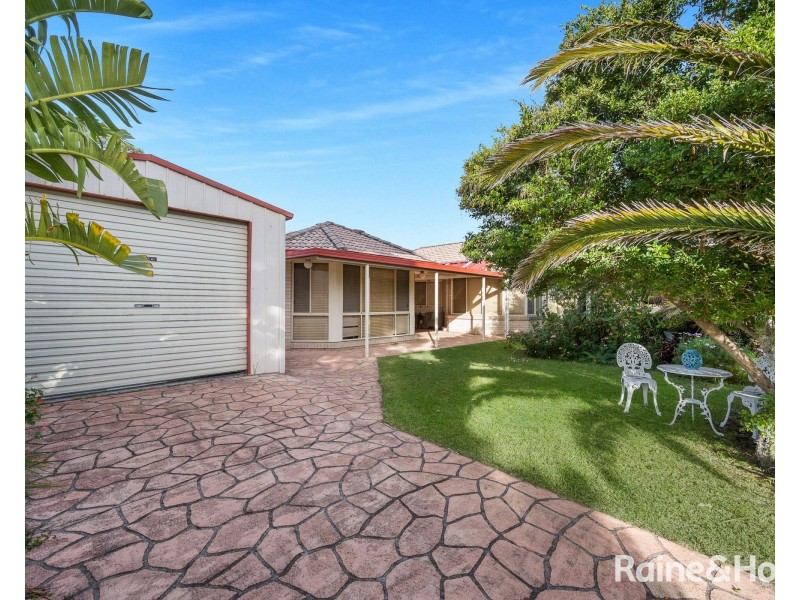 30 Bolt Street, Shoalhaven Heads NSW 2535