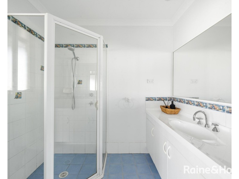 30 Bolt Street, Shoalhaven Heads NSW 2535