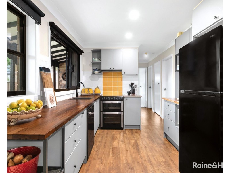 21 Bass Road, Shoalhaven Heads NSW 2535