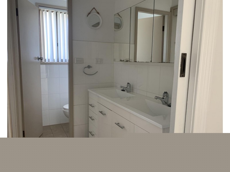 8 Davison Street, Shoalhaven Heads NSW 2535