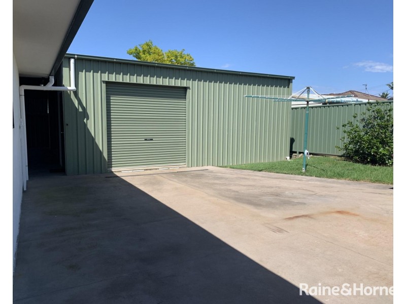 8 Davison Street, Shoalhaven Heads NSW 2535