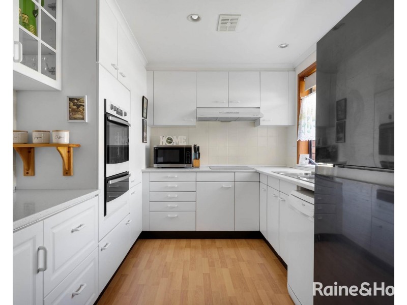 6 Davison Drive, Shoalhaven Heads NSW 2535